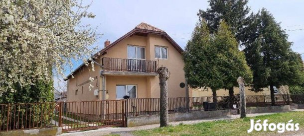 Siófokon 160nm-es cs.ház