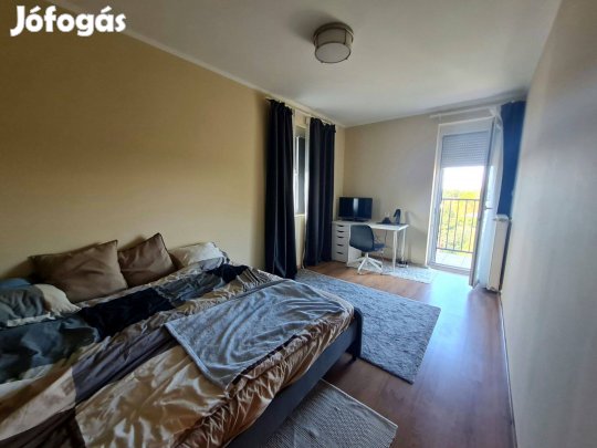 Siófokon duplaerkélyes lakás, felszíni parkolóval együtt eladó! MH970