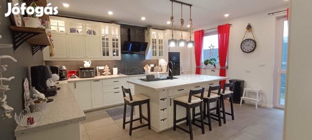 Siófokon luxus családi ház eladó!