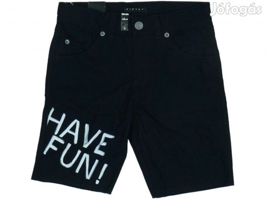 Sisley Új (címkés) Fiú Rövidnadrág (Méret: 122)