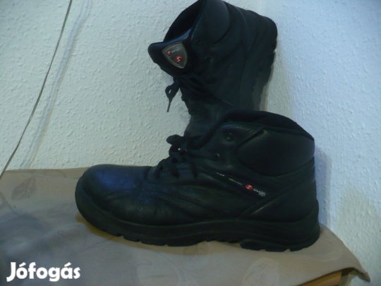 Sixton 41 bakancs