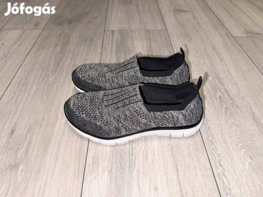 Skechers Empire Round Up Slip on cipő 35 -ös