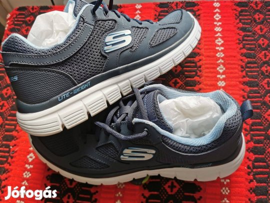 Skechers Sportcipő 43-as navy eladó új, dobozában
