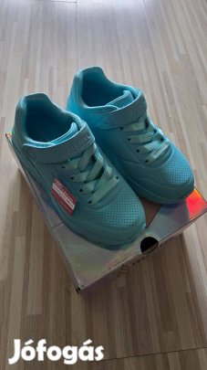 Skechers Turquise 30-as gyerekcipő új eladó