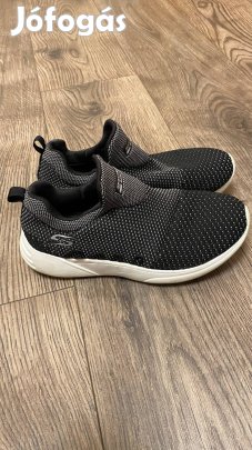 Skechers belebujos cipő 36-os újszerű