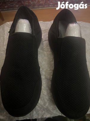 Skechers férfi cipö eladó