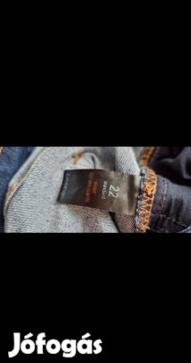 Skinny szűkített szárú farmer nadrág 22