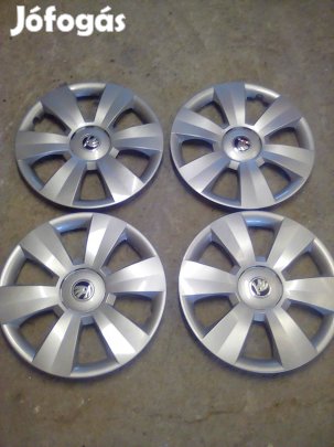 Skoda 15"Gyári dísztárcsa