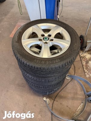 Skoda Fabia 195/55 R15 nyári alukerék garnitúra eladó!