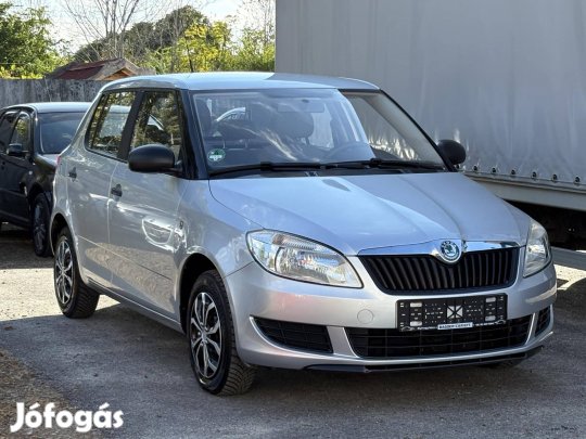 Skoda Fabia 1.2 12V Ambiente Friss Műszaki-2 KU...