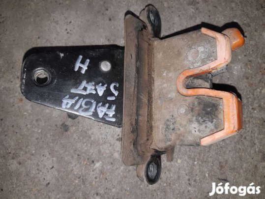 Skoda Fabia Ablakemelő + Központizár Kapcsoló