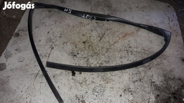 Skoda Fabia Bal Hátsó Ablak Gumikéder