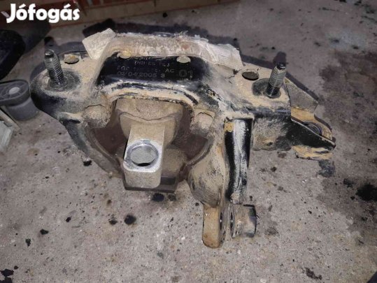 Skoda Fabia Bal Váltótartó Bak