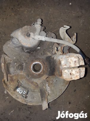 Skoda Fabia Jobb Első Csonkállvány Kerékaggyal + Féknyereg