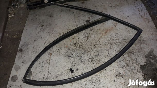 Skoda Fabia Jobb Hátsó Ablak Gumikéder