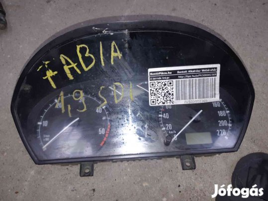 Skoda Fabia Óraegység / Kilométeróra
