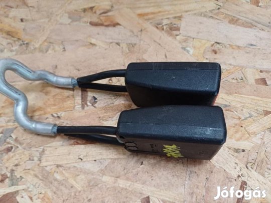 Skoda Fabia (1999-2007) Hátsó Középső Biztonsági Öv Csat