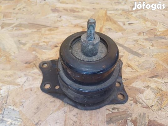 Skoda Fabia (1999-2007) Jobb Motortartó Bak