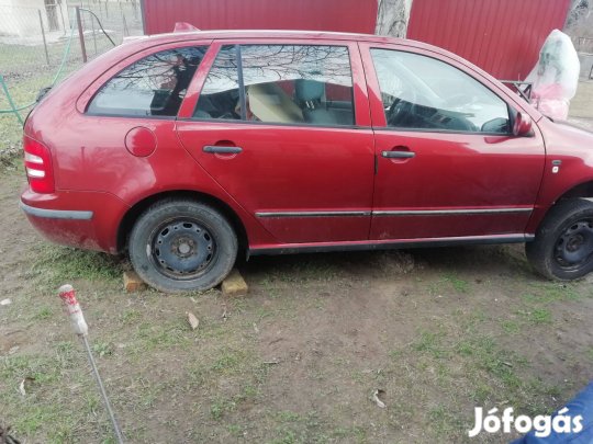 Skoda Fábia bontás