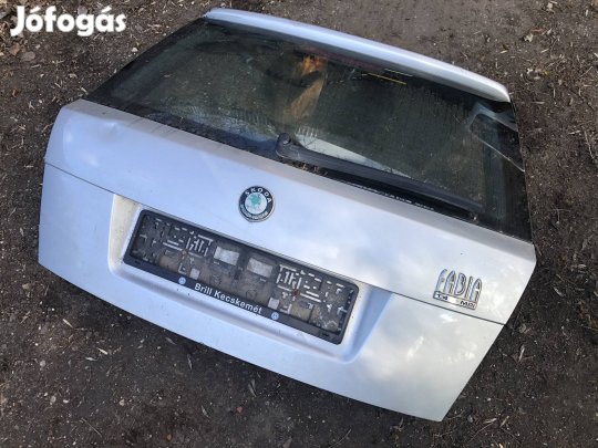 Skoda Fabia csomagtér ajtó ezüst 