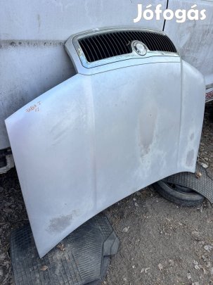 Skoda Fabia mk1 motorháztető géptető lakk hibás