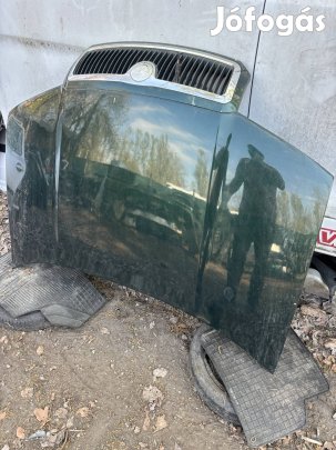 Skoda Fabia mk1 motorháztető géptető zöld