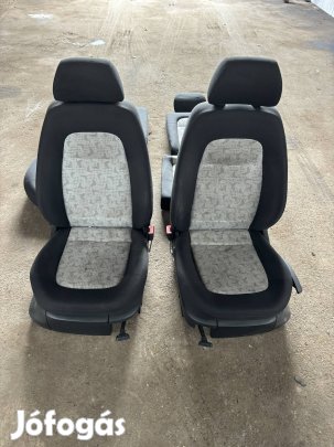 Skoda Fabia mk1 ülés belső 
