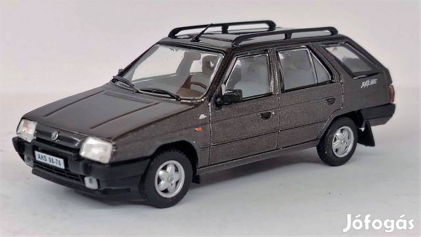 Skoda Forman Black Line modellautó 1:43 új bontatlan eladó