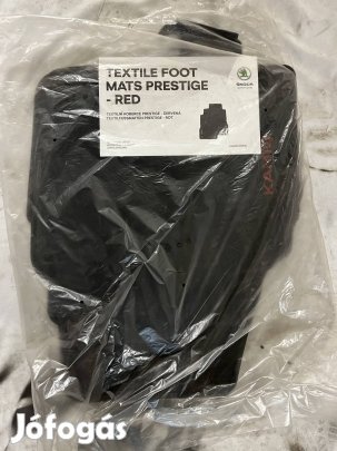 Skoda Kamiq gyári szőnyeggarnitúra