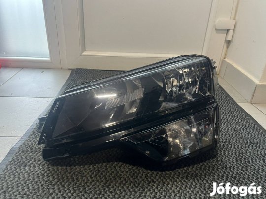 Skoda Karoq bal halogén-led fényszóró 57b941015a