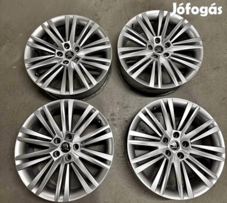 Skoda Kodiaq Karoq Szuperb Oktavia új modellekre 19 " 