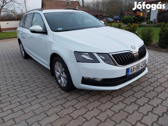 Skoda Octavia 1.6 CR 4. Személyes TGK!