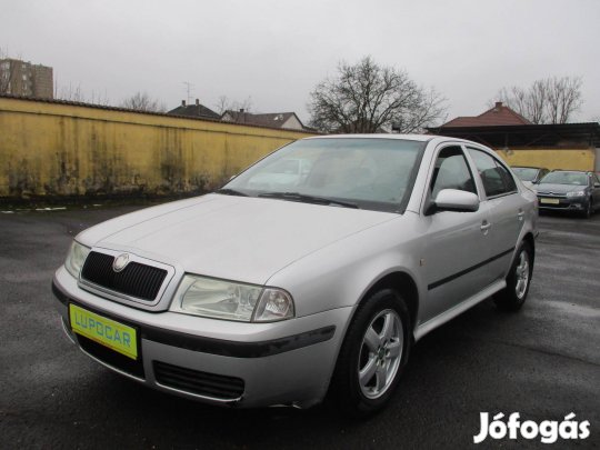 Skoda Octavia 1.6 Elegance