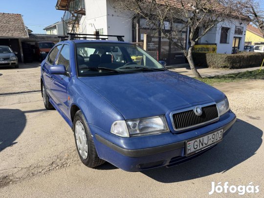 Skoda Octavia 1.6 GLX MO.-I! Klíma! Vonóhorog!...