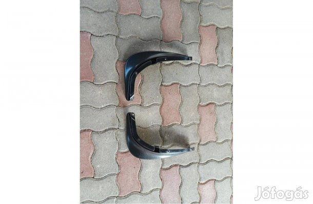 Skoda Octavia 2. gyári hátsó sárvédő pár