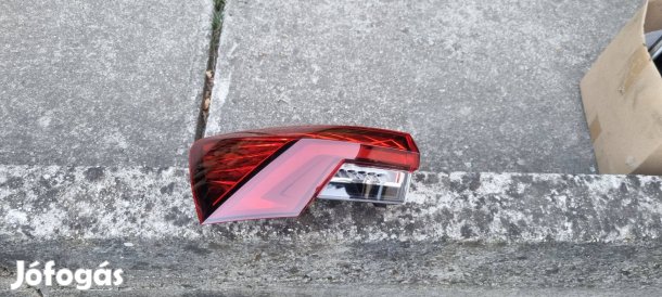 Skoda Octavia 4 IV Jobb hátsó külső lámpa 5E3945207