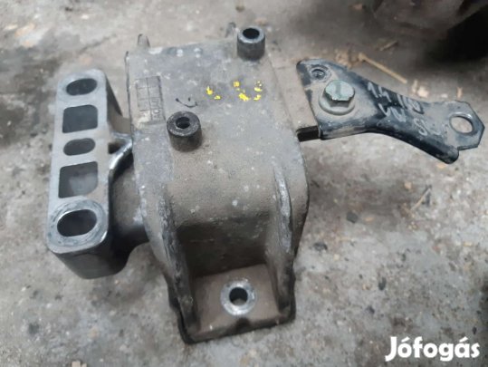 Skoda Octavia Bal Motortartó Bak