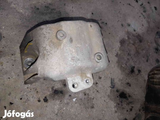 Skoda Octavia Bal Váltótartó Bak