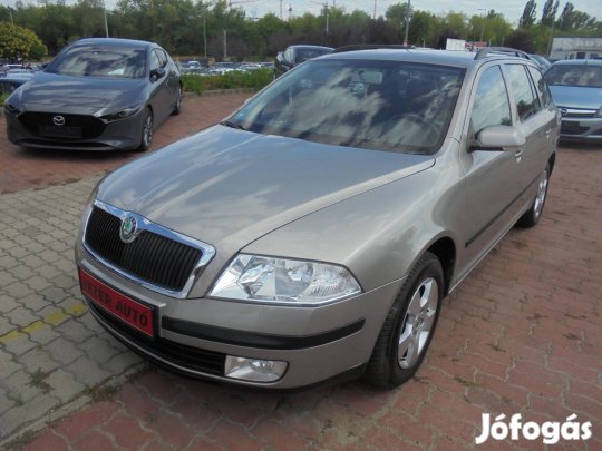 Skoda Octavia Combi 1.6 Business Első Hátsó Űlé...