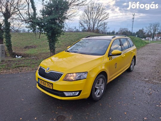 Skoda Octavia Combi 1.6 CR TDI Elegance DSG