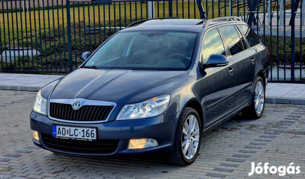 Skoda Octavia Combi 1.8 TFSI Elegance DSG Xenon...