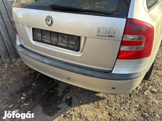 Skoda Octavia II 2 kombi csomagtér ajtó ezüst 