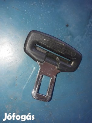 Skoda Octavia II Első Biztonsági Öv Csatlakozó