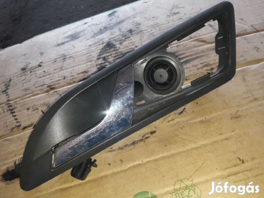 Skoda Octavia II Jobb Első Belső Ajtókilincs