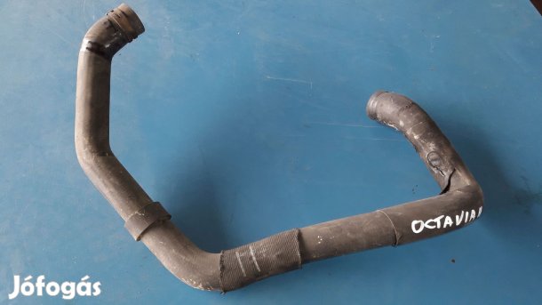 Skoda Octavia II Vízcső