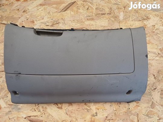 Skoda Octavia II (2006-2013) Kesztyűtartó