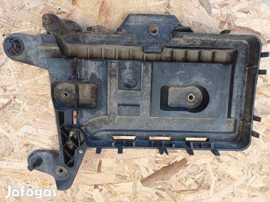 Skoda Octavia II (2006-2013)  Akkumulátor Tartó