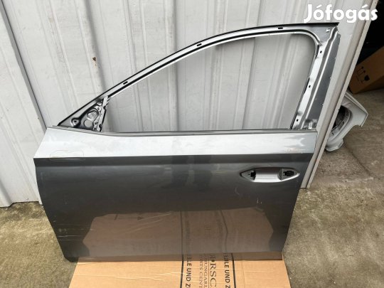 Skoda Octavia IV (5E3) bal első ajtó 5e3831311a