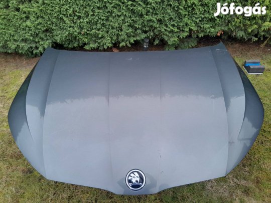 Skoda Octavia IV motorháztető 2022 enyhén sérült