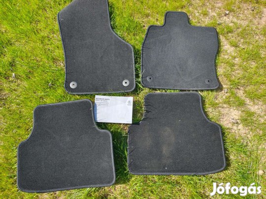 Skoda Octavia IV szőnyeg szett